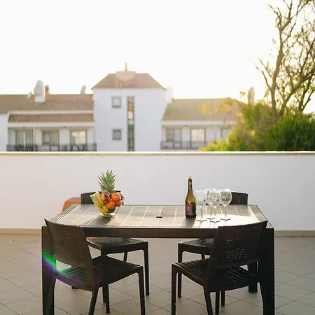 Wonderful Flats With Pool By Host Wise