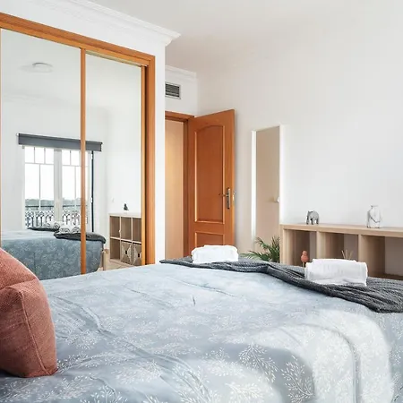 Wonderful Flats With Pool By Host Wise *