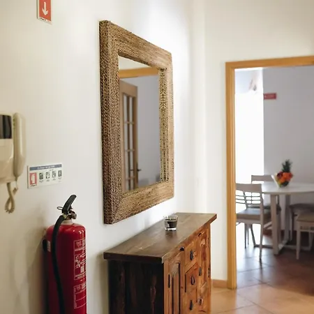 Wonderful Flats With Pool By Host Wise Apartment *