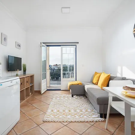 Wonderful Flats With Pool By Host Wise *