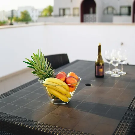 Wonderful Flats With Pool By Host Wise