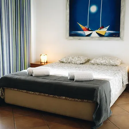 Apartamento Wonderful Flats With Pool By Host Wise *
