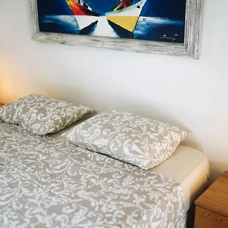 Wonderful Flats With Pool By Host Wise Apartment *