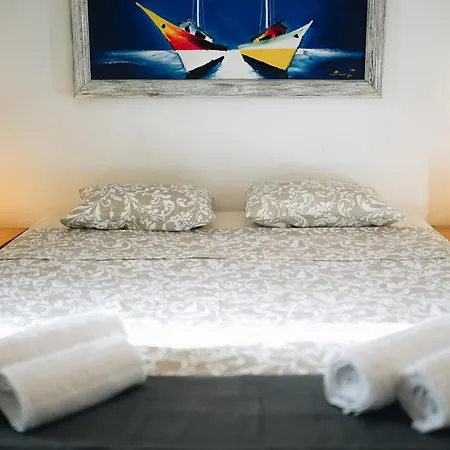Apartamento Wonderful Flats With Pool By Host Wise